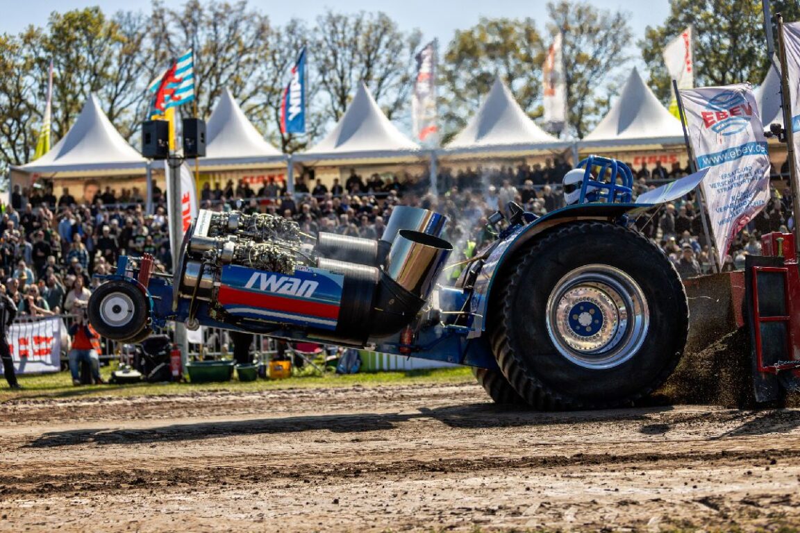 Green Monster Tractor Pulling